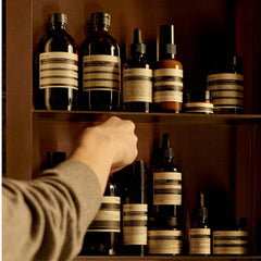Aesop Volumizing Shampoo dispensing pour demonstrates easy scalp massage usage