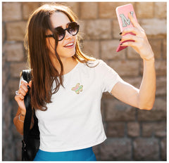Aganmi Preppy Stuff travel mirror with LED lights for evening makeup.