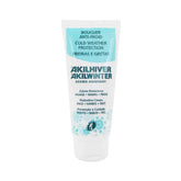 Akilwinter protective cream applied to the face for dry winter skin relief