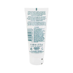 Akilwinter protective cream on feet for cracked heels in cold weather
