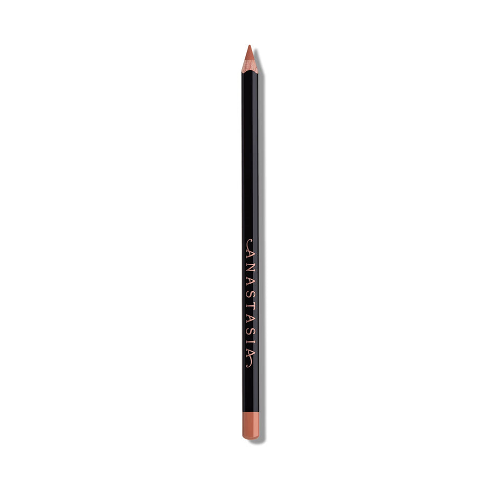 Anastasia Beverly Hills Lip Liner Hazelnut in-application on the lips for defined contours.