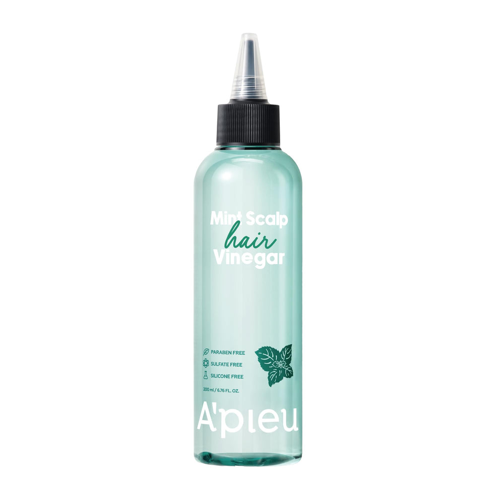 A’PIEU Mint Hair Vinegar bottle pour showing a refreshing scalp detox potential.