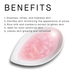 ARCONA Cranberry Extract and Rice Toner packaging close-up highlights pore refining benefits