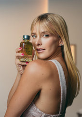 Atralia Amazonas Avalanche box, elegant presentation hints at luxury and refined scent.