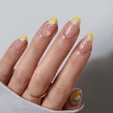 BTArtbox Daisy full set on hand for instant salon-grade nail upgrade