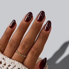 BTArtbox press-ons deliver salon-like nails in minutes for busy evenings.