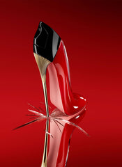 Carolina Herrera Very Good Girl EDP bottle side view for versatile style