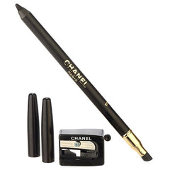 CHANEL Le Crayon Yeux 01 Noir swatch reveals rich matte black shade.