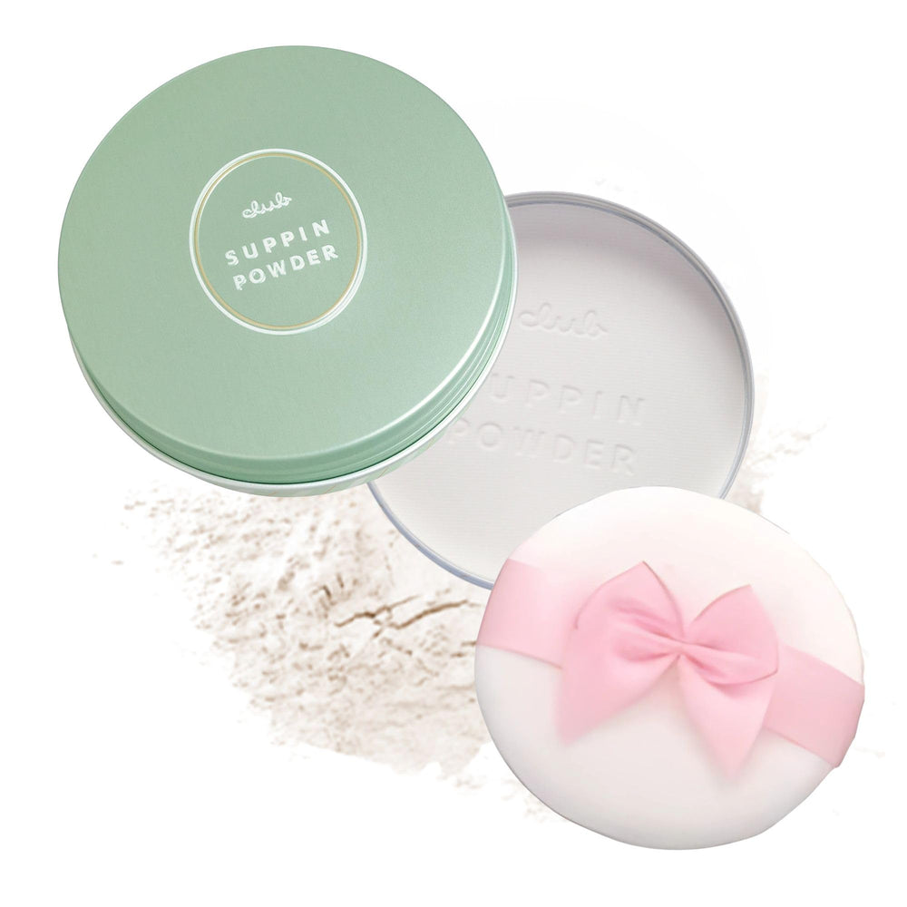 Club Suppin matte setting powder compact shows translucent finish, ideal for daily wear