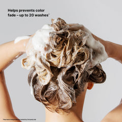 COLOR WOW bottle label detail highlighting sulfate-free and residue-free benefits