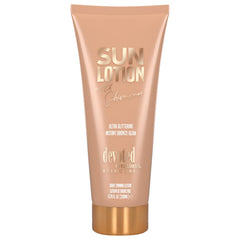 CosmoSun sun lotion bottle pour delivering a shimmering glow