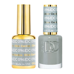 DAISY DND Olive Garden gel polish bottle close-up showing long-lasting olive green color