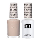 Daisy DND Sandy Nude gel polish bottle pour for natural, everyday nude nails.