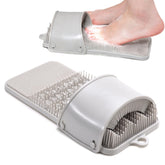 DalkomLife foot scrubber close-up showing 3D design for detailed toe and sole cleaning