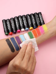 DALVGFN easy-application eye black sticks deliver quick, clean lines.