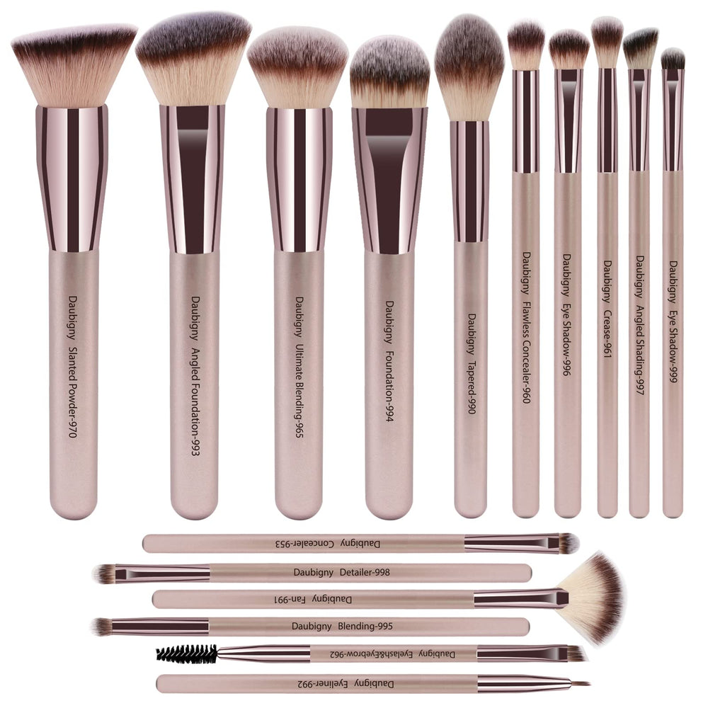 Daubigny 16Pcs brush set Champagne Gold closeup shows premium bristles for smooth makeup
