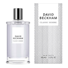 David Beckham Classic Homme EDT spray action for on-the-go fragrance.