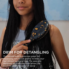 Denman D81M nylon pins closeup shows detangling action for curly or thick hair.