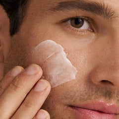 Dermalogica Active Moist silk-amino-acids highlights smoother skin texture