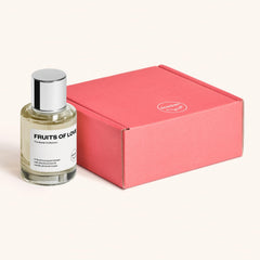 Dossier Fruits of Love cap close-up highlighting premium finish ideal for gifting.