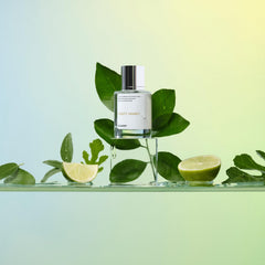 Dossier Fruity Honey packaging box highlights vegan, paraben-free fragrance promise.