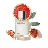Dossier Woody Sage bottle pour shows a long-lasting fragrance ideal for daily wear.