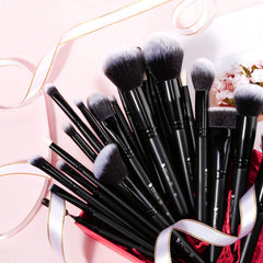 DUcare kabuki foundation brush silky soft bristles for smooth blend
