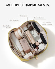 Eachy travel makeup bag interior pockets with divider keeps cosmetics neatly separated.