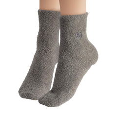 Earth Therapeutics Aloe Socks night routine scene highlights overnight hydration