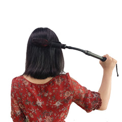 EASACE razor extension handle bend-head close-up demonstrates skin-following contour.