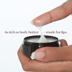 ETUDE Ginger Sugar Overnight Lip Mask shea butter and beeswax create a moisturizing film.
