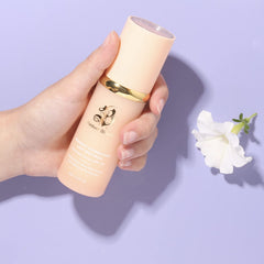 Forever Bloom Bio Mimic Foundation glow-application image highlights quick absorption for comfortable wear.
