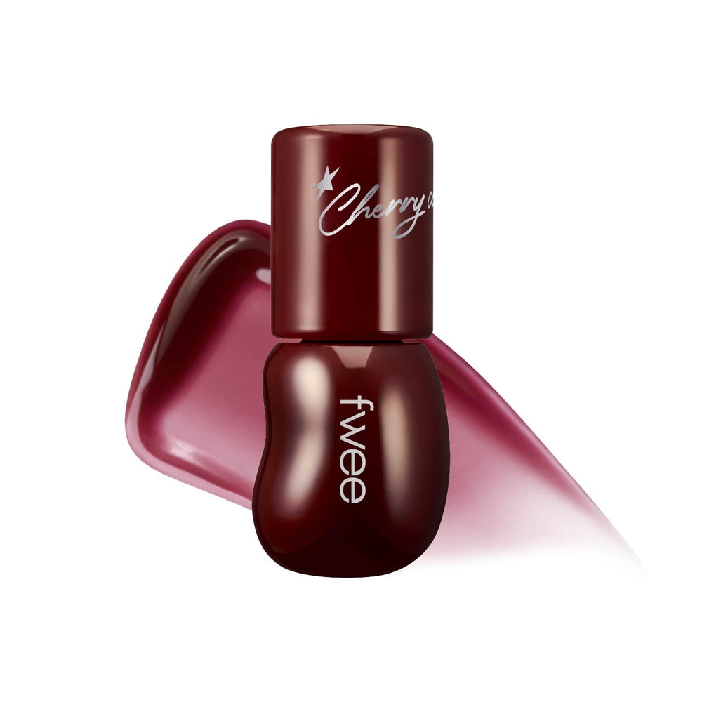 fwee 3D Voluming Gloss tube closeup showing glossy, non-sticky shine for everyday wear.