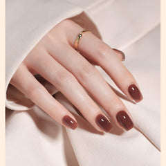 GAOY gel polish cures under UV LED in 60 seconds.
