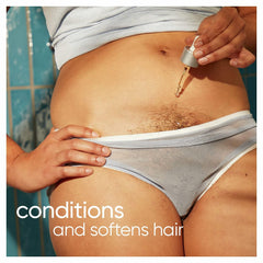 Gillette Venus Softening Oil texture close-up illustrating fast absorption