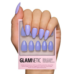 Glamnetic únas postizas azul lavanda en forma almendra con brillo para look diario