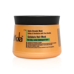 Close-up of Gotukola herb extracts supporting scalp vitality and smoother hair.