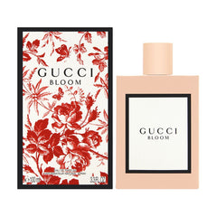 Gucci Bloom bottle front radiates luxury for everyday wear and refined floral notes.