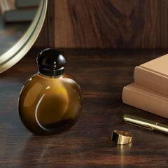 Halston Z-14 citrus-note image shows lemon and gardenia brightness for refreshing mornings.
