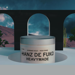 Hanz de Fuko Heavymade nickel-sized portion demonstrates easy application and texture.