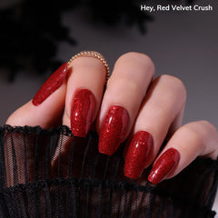Heyhae kit contents show 28 strips and tools for easy manicure