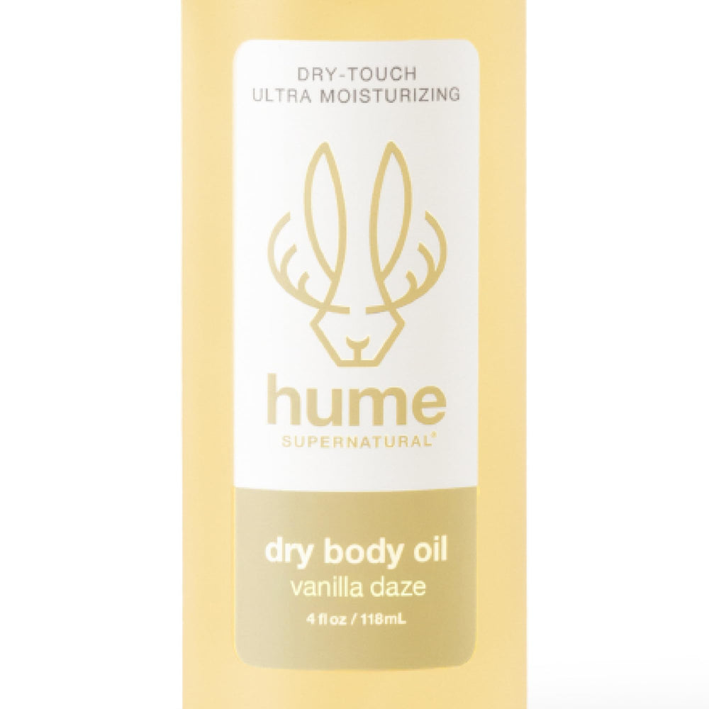 HUME SUPERNATURAL Dry Body Oil Spray demonstrates quick absorption for all skin types.