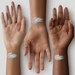 ILIA Soft Focus powder brush application delivers seamless blur and long wear.