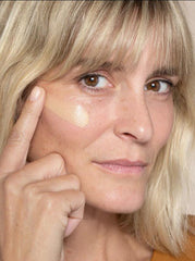 ILIA Super Serum Skin Tint SPF 40 closeup texture looks smooth and non-greasy.