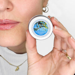 Inis bálsamo labial nutritivo marino en envase de aluminio compacto
