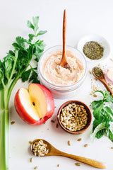 INNERSENSE Apple fruit hydration – close-up showing scalp moisture during exfoliation.