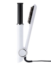 InStyler Airless 1in 2-Way Rotating Head enables versatile styling and smooth blowouts.