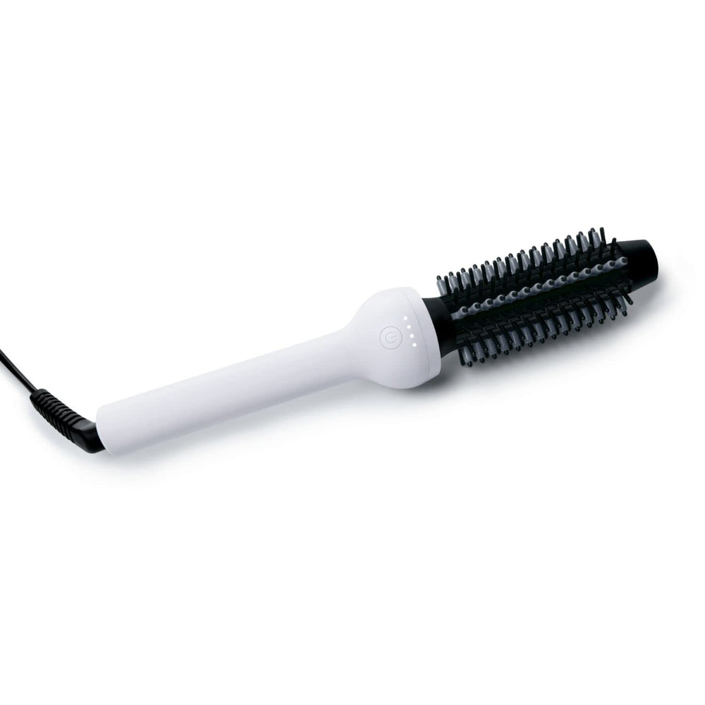 InStyler Freestyle ceramic-thermal-brush delivers even heat for smooth, glossy results.