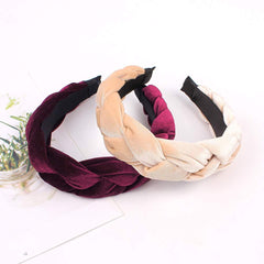 Ivyu headbands sit comfortably behind the ears even with thicker hair.