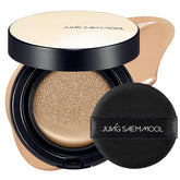 JUNG SAEM MOOL Essential Skin Nuder Cushion compact shows a natural radiant finish for everyday flawless skin.